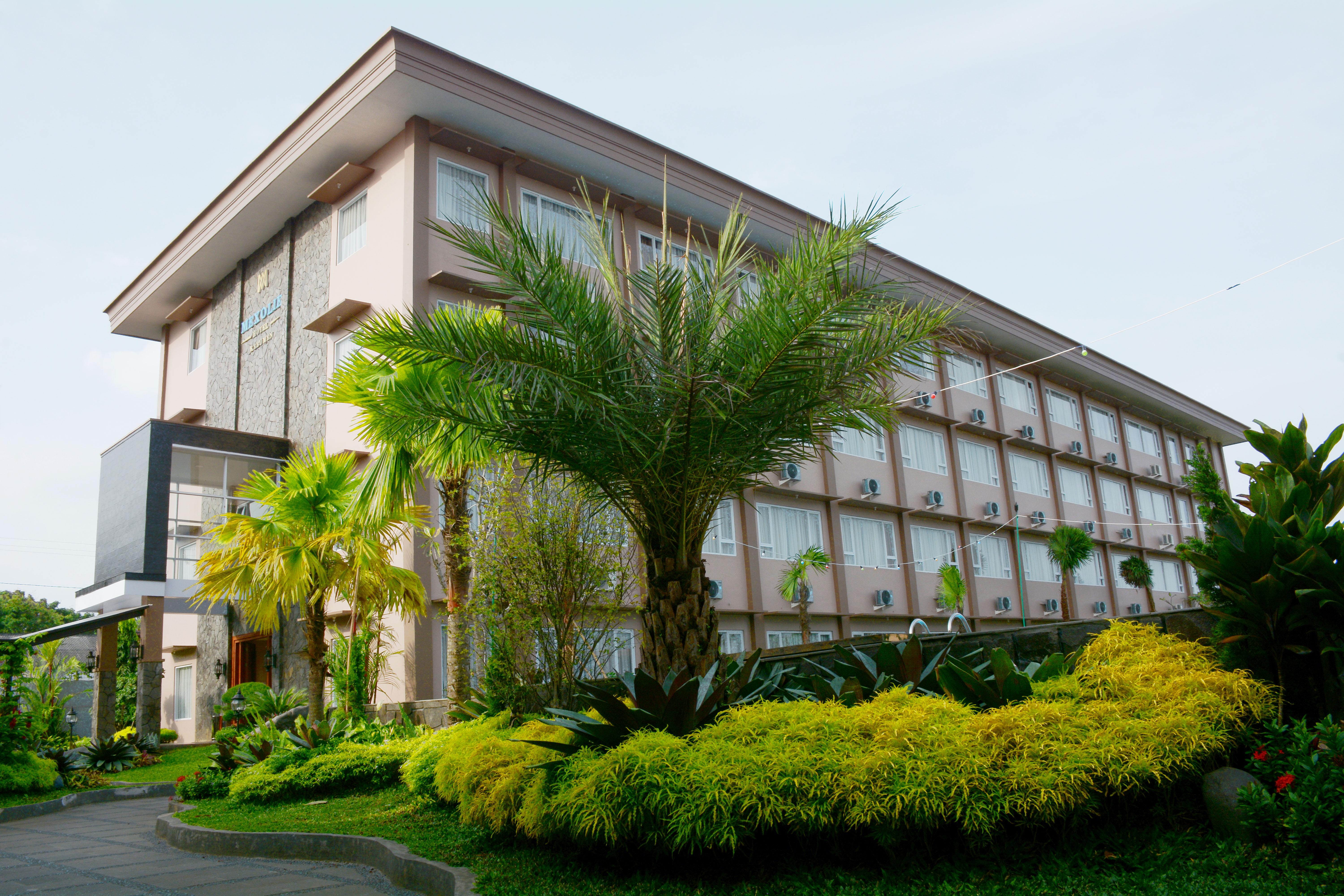 Mexolie Hotel Kebumen Εξωτερικό φωτογραφία