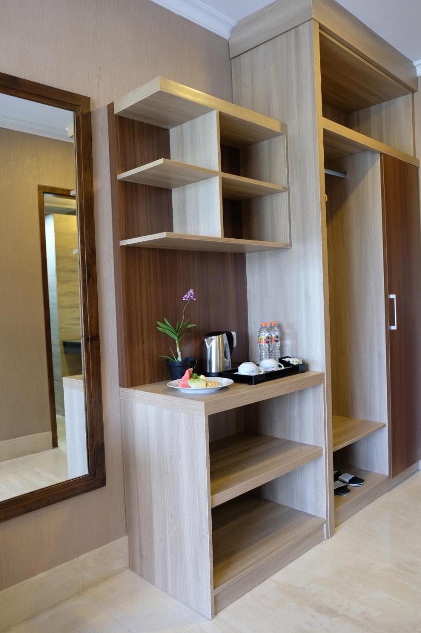 Mexolie Hotel Kebumen Εξωτερικό φωτογραφία