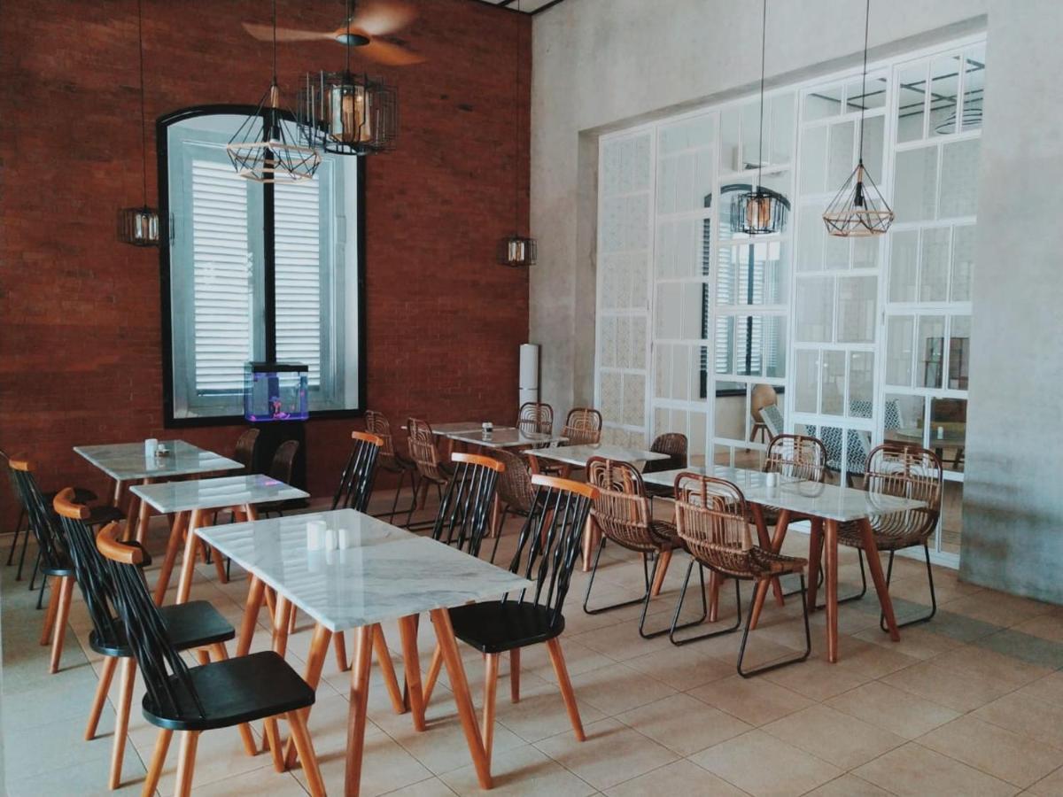 Mexolie Hotel Kebumen Εξωτερικό φωτογραφία