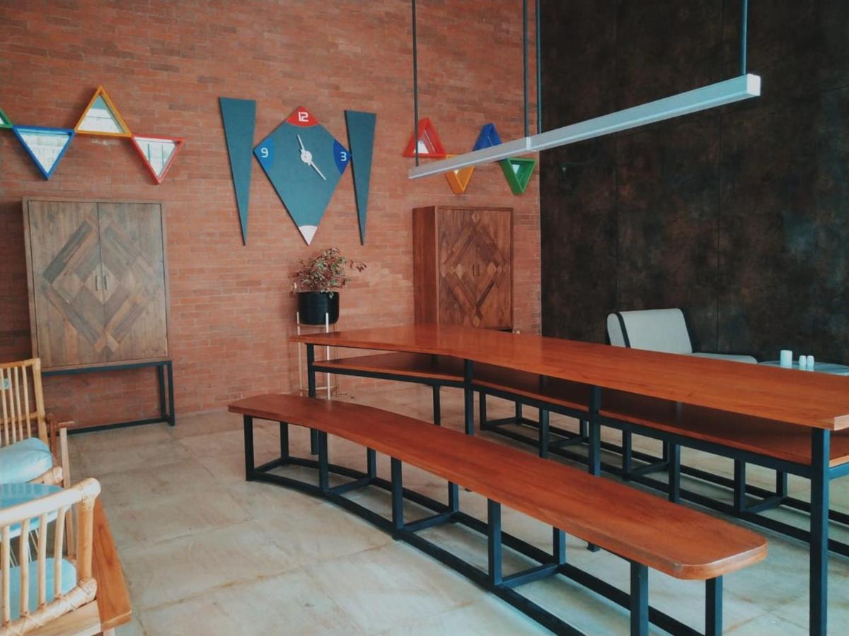 Mexolie Hotel Kebumen Εξωτερικό φωτογραφία